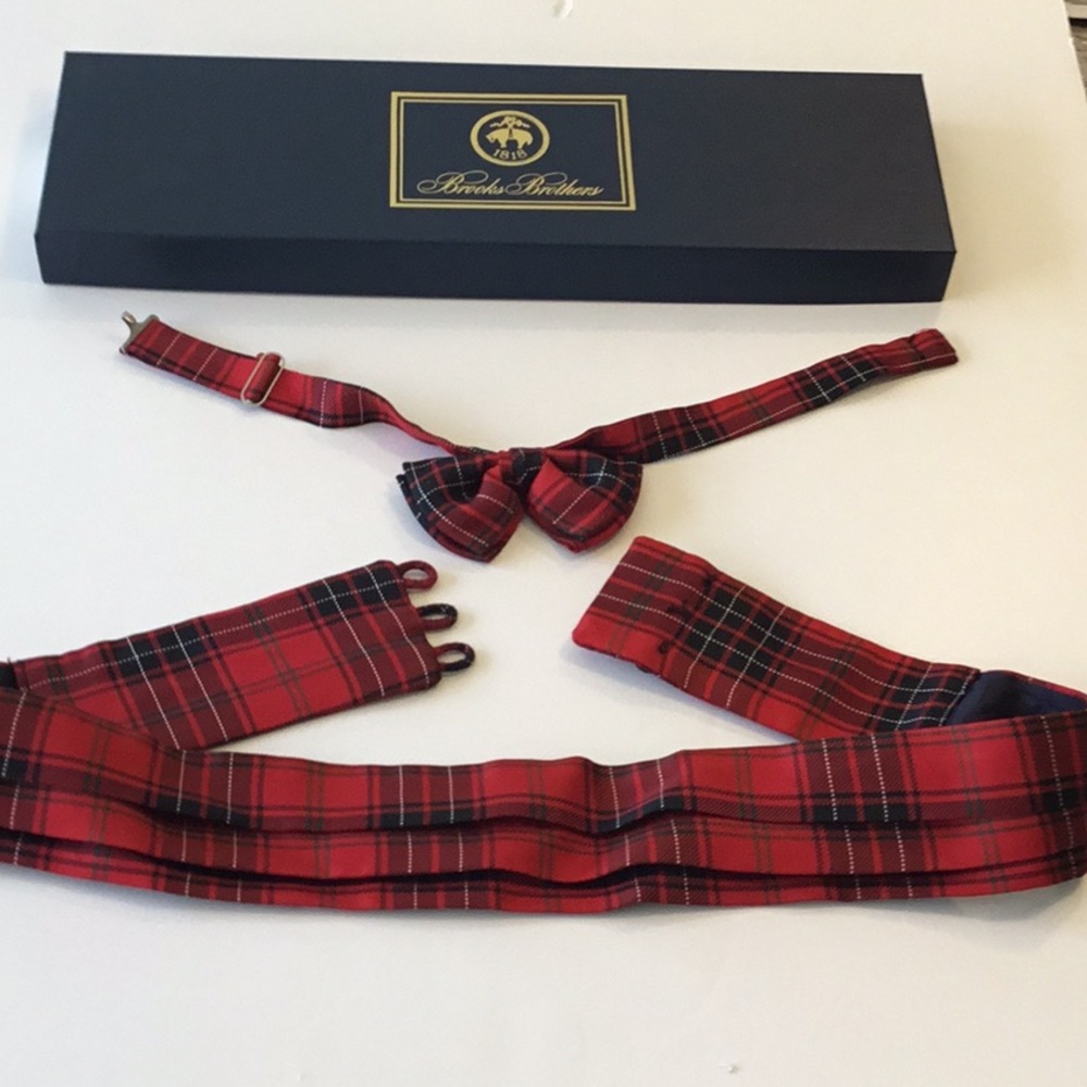 Brooks Brothers -Tie & Belt (silk)